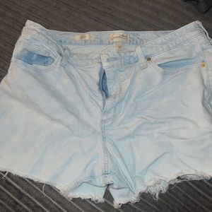 New I never wore them they have been sitting in my closet and I’m trying to sell